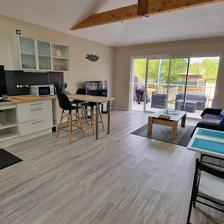 Le Ginestas, Maison Avec Jardin *
